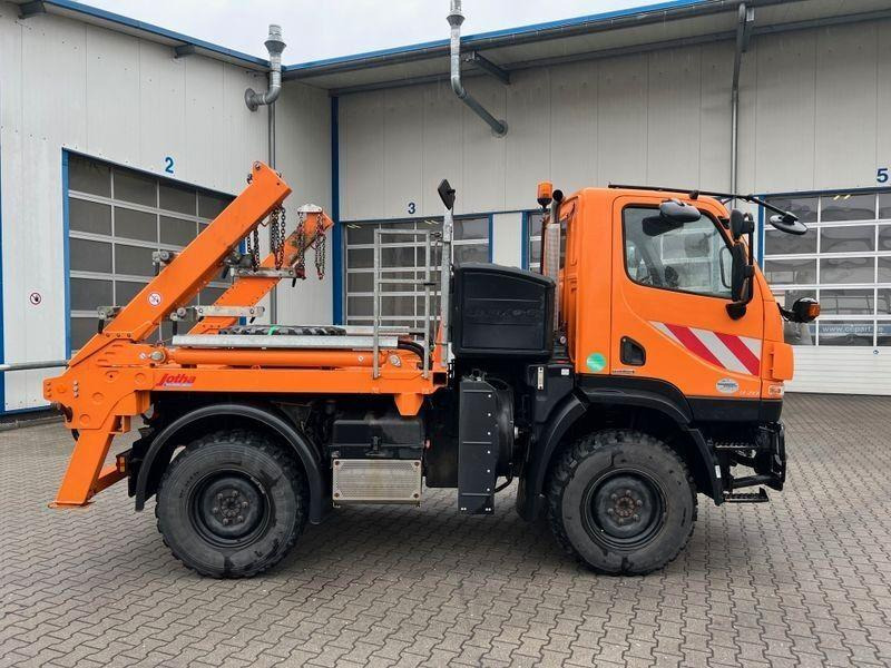 Mercedes-Benz Unimog U 20 4x4 Skip loader - Portaalarmsysteem vrachtwagen: afbeelding 5 Mercedes-Benz Unimog U 20 4x4 Skip loader - Portaalarmsysteem vrachtwagen: afbeelding 5