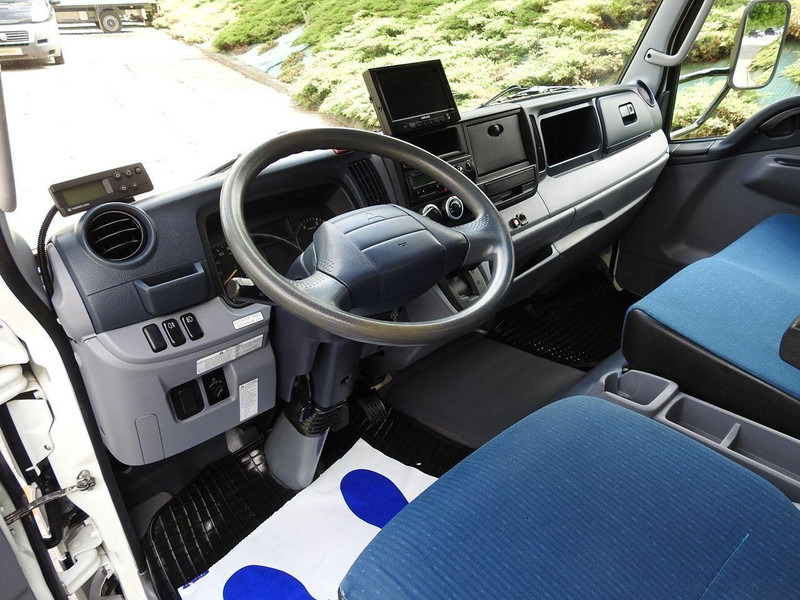 Mitsubishi Fuso CANTER FUSO 7C15 KONTENER CHŁODNIA WINDA 14 PALET -4*C ZASILANIE - Koelwagen vrachtwagen: afbeelding 2 Mitsubishi Fuso CANTER FUSO 7C15 KONTENER CHŁODNIA WINDA 14 PALET -4*C ZASILANIE - Koelwagen vrachtwagen: afbeelding 2