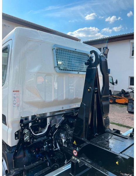 Mitsubishi Fuso Canter 6S15 - Haakarmsysteem vrachtwagen: afbeelding 5 Mitsubishi Fuso Canter 6S15 - Haakarmsysteem vrachtwagen: afbeelding 5