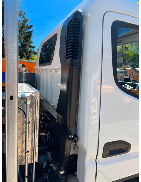 Mitsubishi Fuso Canter 6S15 - Skip loader truck - Portaalarmsysteem vrachtwagen: afbeelding 5 Mitsubishi Fuso Canter 6S15 - Skip loader truck - Portaalarmsysteem vrachtwagen: afbeelding 5