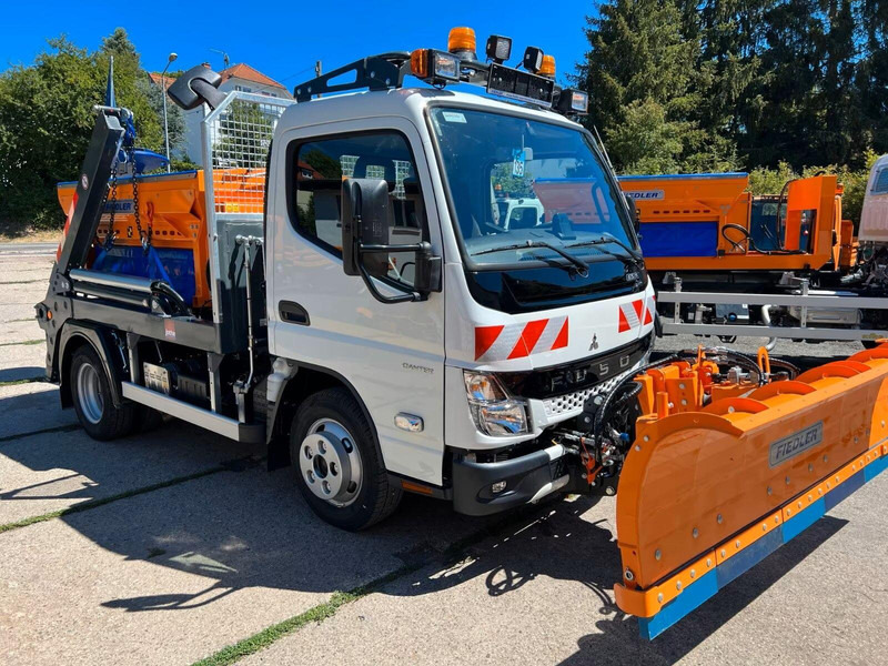 Mitsubishi Fuso Canter 6S15 - Skip loader truck - Portaalarmsysteem vrachtwagen: afbeelding 2 Mitsubishi Fuso Canter 6S15 - Skip loader truck - Portaalarmsysteem vrachtwagen: afbeelding 2