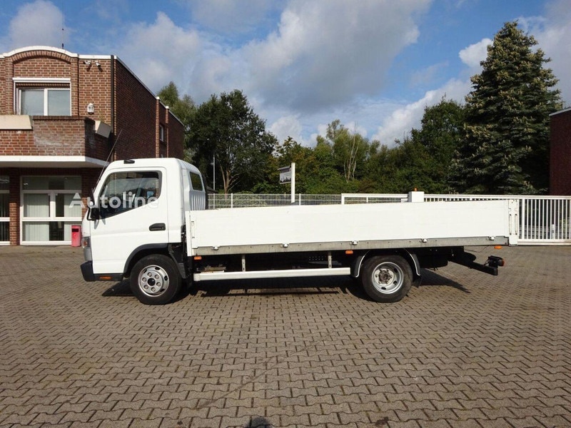 Mitsubishi Fuso Canter 7C15 - Flatbed - Vrachtwagen met open laadbak: afbeelding 4 Mitsubishi Fuso Canter 7C15 - Flatbed - Vrachtwagen met open laadbak: afbeelding 4
