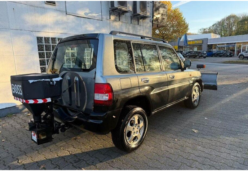Mitsubishi Pajero Pinin + Snow Plow - SUV: afbeelding 5 Mitsubishi Pajero Pinin + Snow Plow - SUV: afbeelding 5