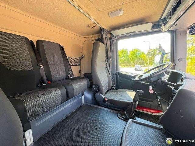 Scania D 320 FIRE BRIGADE Tank 12,000 Litres - Brandweerwagen: afbeelding 4 Scania D 320 FIRE BRIGADE Tank 12,000 Litres - Brandweerwagen: afbeelding 4