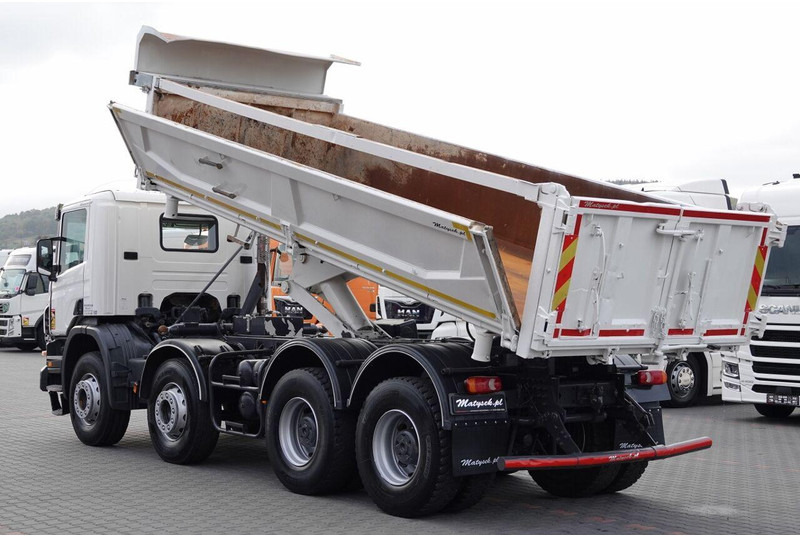 Scania P 380 / 8x4 / WYWROTKA / HYDROBURTA / BORDMATIC / SPROWADZONA / - Kipper vrachtwagen: afbeelding 2 Scania P 380 / 8x4 / WYWROTKA / HYDROBURTA / BORDMATIC / SPROWADZONA / - Kipper vrachtwagen: afbeelding 2