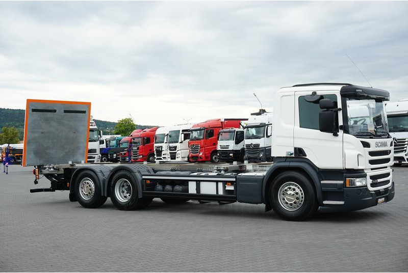 Scania P 410 / ACC / E 6 / BDF + WINDA / 7.15 , 7.45, 7.82 M / OŚ SKRĘT - Chassis vrachtwagen: afbeelding 4 Scania P 410 / ACC / E 6 / BDF + WINDA / 7.15 , 7.45, 7.82 M / OŚ SKRĘT - Chassis vrachtwagen: afbeelding 4