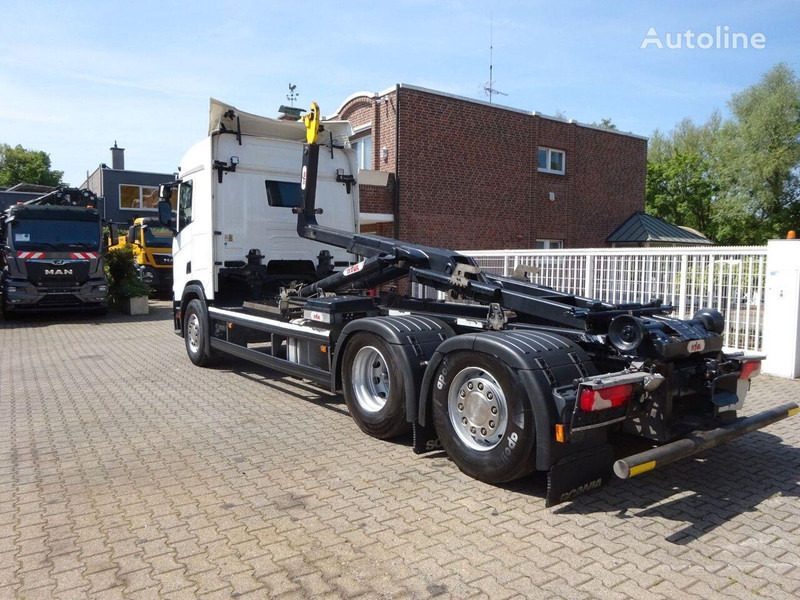 Scania R450 Hook lift truck 6x2 - Haakarmsysteem vrachtwagen: afbeelding 5 Scania R450 Hook lift truck 6x2 - Haakarmsysteem vrachtwagen: afbeelding 5