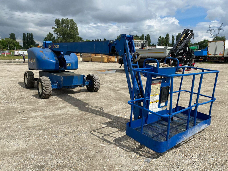 Skyjack SJ40T 4x4 Diesel - Lifting basket - 14m - Telescoophoogwerker: afbeelding 5 Skyjack SJ40T 4x4 Diesel - Lifting basket - 14m - Telescoophoogwerker: afbeelding 5