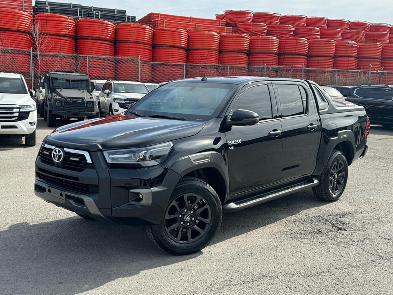 Toyota Hilux Armored SUV - SUV: afbeelding 1 Toyota Hilux Armored SUV - SUV: afbeelding 1