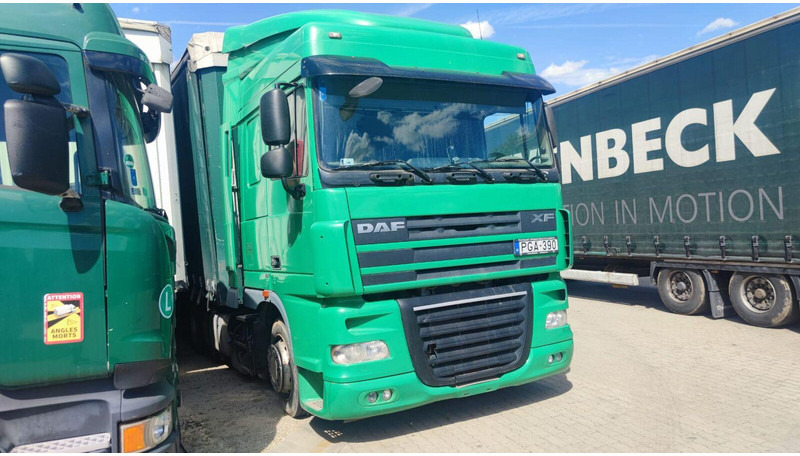 DAF XF 105.460 Lowdeck - MEGA - Trekker: afbeelding 2 DAF XF 105.460 Lowdeck - MEGA - Trekker: afbeelding 2