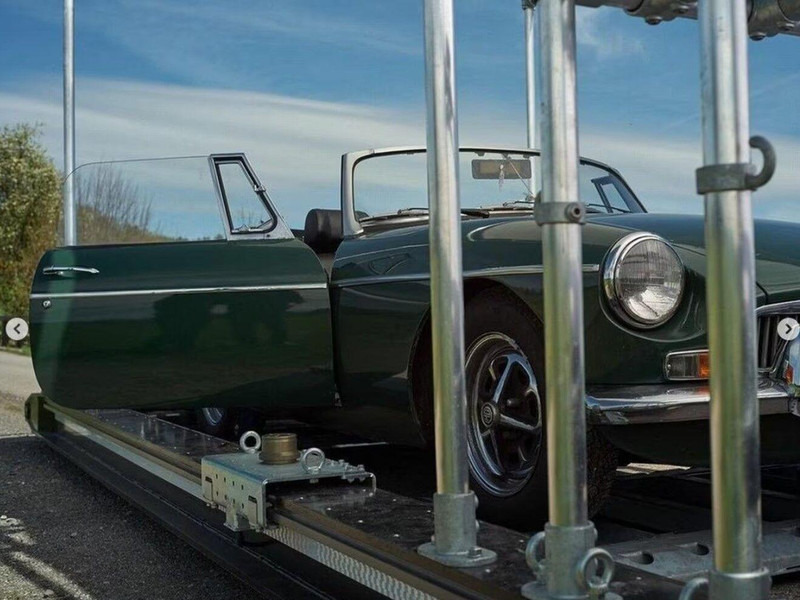 Trekker Mercedes-Benz Arocs 2143 Specialized for MOVIE production: afbeelding 11