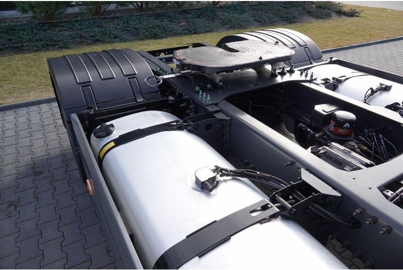 Leasing Renault T480 / 13 L / RETARDER / I-PARK COOL / OPONY 100% / METALIK / Renault T480 / 13 L / RETARDER / I-PARK COOL / OPONY 100% / METALIK /: afbeelding 16 Leasing Renault T480 / 13 L / RETARDER / I-PARK COOL / OPONY 100% / METALIK / Renault T480 / 13 L / RETARDER / I-PARK COOL / OPONY 100% / METALIK /: afbeelding 16