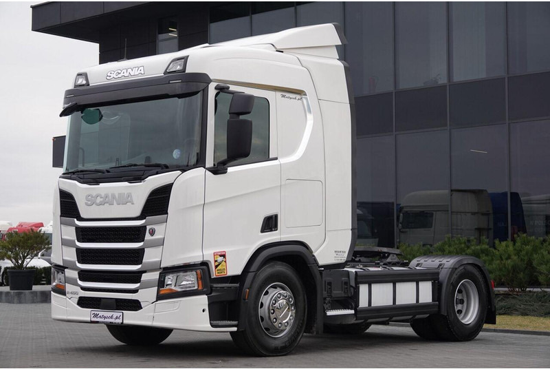 Scania R 450 / RETARDER / NISKA KABINA / HYDRAULIKA / PO KONTRAKCIE SER - Trekker: afbeelding 5 Scania R 450 / RETARDER / NISKA KABINA / HYDRAULIKA / PO KONTRAKCIE SER - Trekker: afbeelding 5