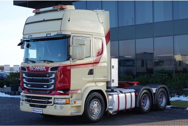 Scania R 580 / V8 / 6x4 / DMC: 95.000 KG / I-PARK COOL/ OPTICRUISE / 3 - Trekker: afbeelding 3 Scania R 580 / V8 / 6x4 / DMC: 95.000 KG / I-PARK COOL/ OPTICRUISE / 3 - Trekker: afbeelding 3