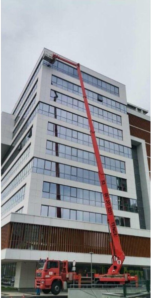 MAN TGA 26.350 6x4 Emelőkosaras 53m - Vrachtwagen, Kraanwagen: afbeelding 4 MAN TGA 26.350 6x4 Emelőkosaras 53m - Vrachtwagen, Kraanwagen: afbeelding 4