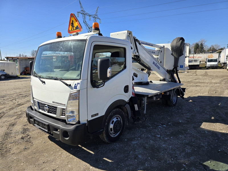 Nissan Cabstar NT 400 Oil & Steel Snake 2010H - 20m - 2 pieces - Vrachtwagen, Kraanwagen: afbeelding 2 Nissan Cabstar NT 400 Oil & Steel Snake 2010H - 20m - 2 pieces - Vrachtwagen, Kraanwagen: afbeelding 2