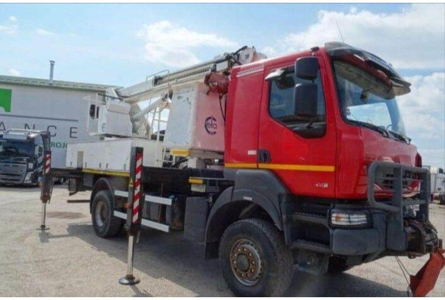 Renault KERAX 410.19 4x4 Emelőkosaras Cela 17m - Vrachtwagen, Kraanwagen: afbeelding 3 Renault KERAX 410.19 4x4 Emelőkosaras Cela 17m - Vrachtwagen, Kraanwagen: afbeelding 3
