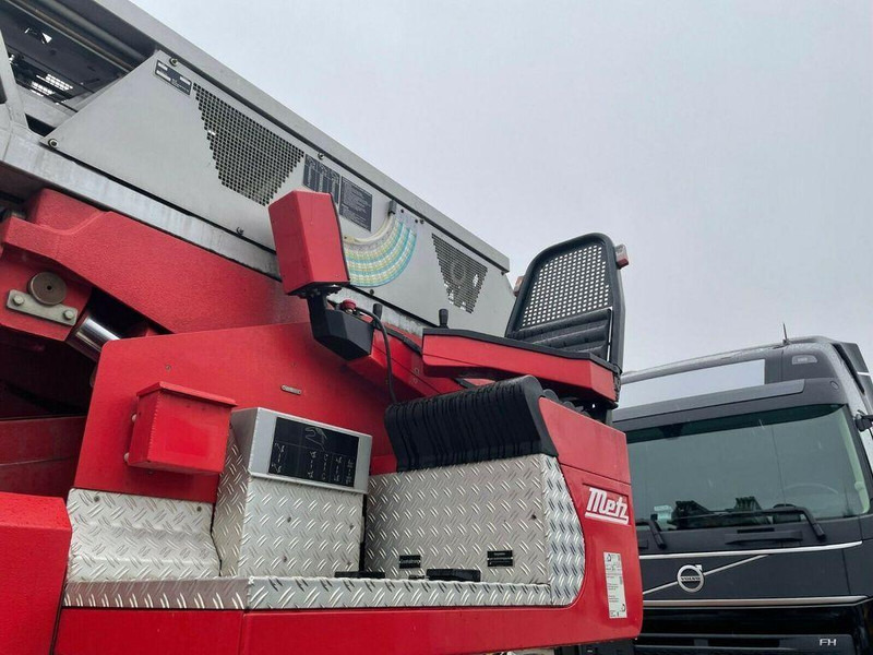Scania P94-300 Emelőkosaras 33m - Vrachtwagen, Kraanwagen: afbeelding 5 Scania P94-300 Emelőkosaras 33m - Vrachtwagen, Kraanwagen: afbeelding 5