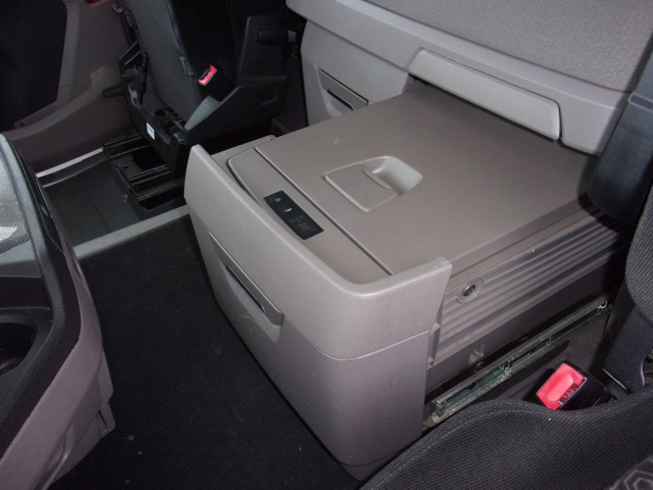 SCANIA R 410 A4x2NA - Trekker: afbeelding 3 SCANIA R 410 A4x2NA - Trekker: afbeelding 3