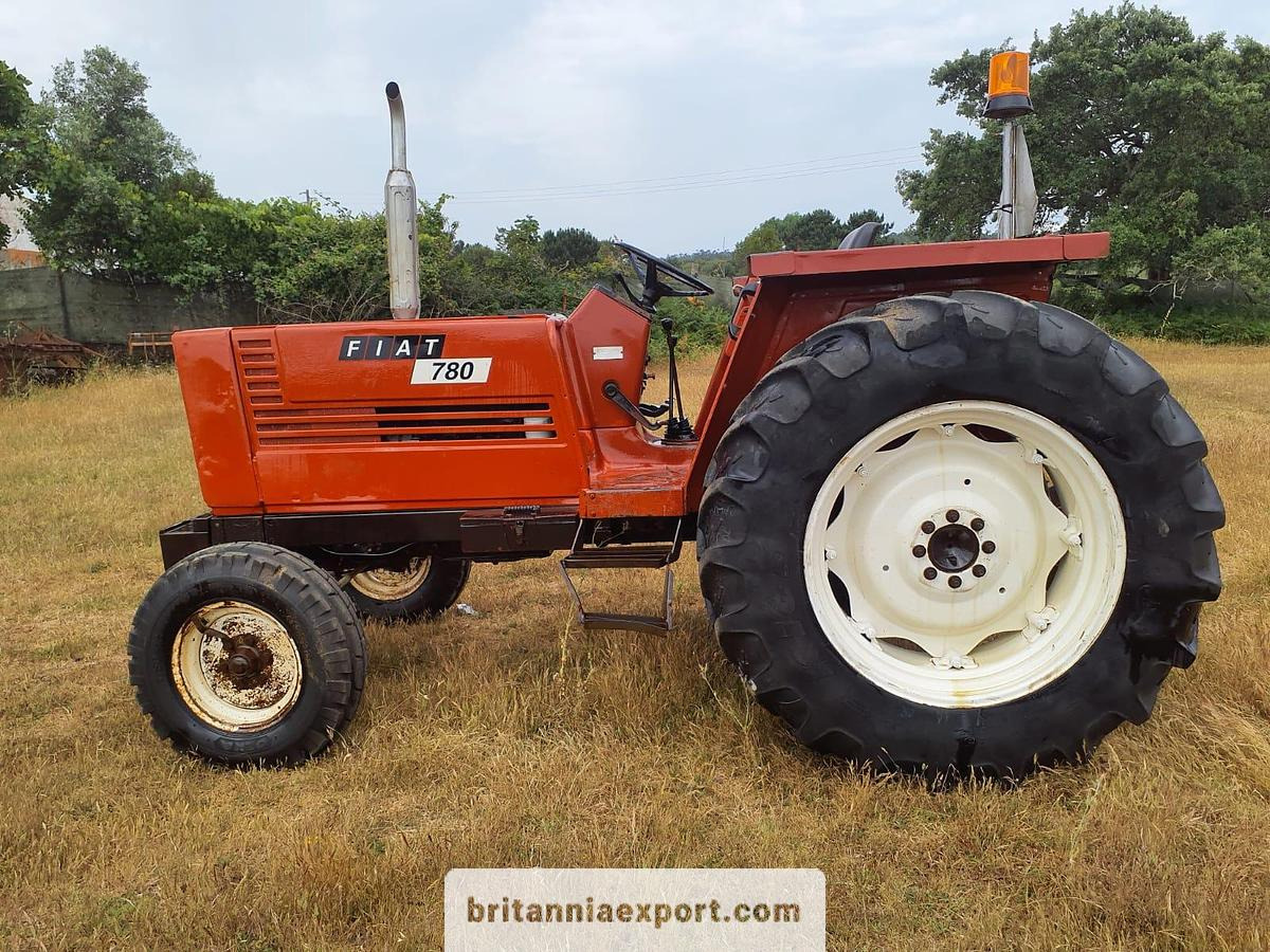 FIAT 780 | 4 cylinder | Oil brakes | Power steering - Tractor: afbeelding 1 FIAT 780 | 4 cylinder | Oil brakes | Power steering - Tractor: afbeelding 1