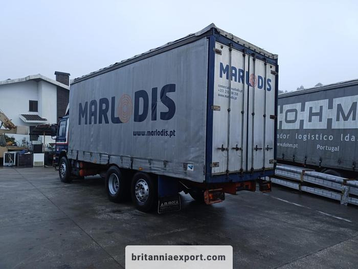 SCANIA P 93M 250 | 6X2 8 tyres | Manual injector pump | - Schuifzeilen vrachtwagen: afbeelding 3 SCANIA P 93M 250 | 6X2 8 tyres | Manual injector pump | - Schuifzeilen vrachtwagen: afbeelding 3