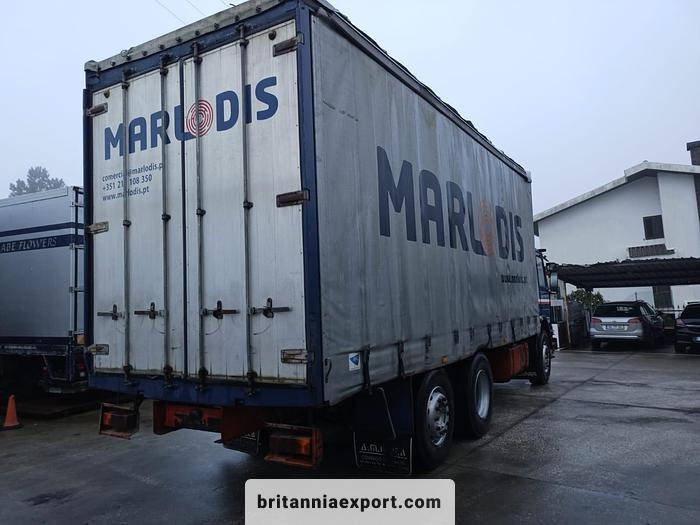SCANIA P 93M 250 | 6X2 8 tyres | Manual injector pump | - Schuifzeilen vrachtwagen: afbeelding 4 SCANIA P 93M 250 | 6X2 8 tyres | Manual injector pump | - Schuifzeilen vrachtwagen: afbeelding 4