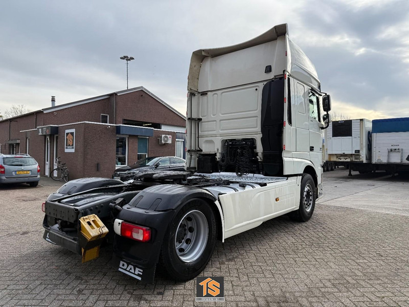 DAF FT XF 106.460 SSC RETARDER - KLIMA - 2 TANKS - GERMAN TRUCK - Trekker: afbeelding 4 DAF FT XF 106.460 SSC RETARDER - KLIMA - 2 TANKS - GERMAN TRUCK - Trekker: afbeelding 4