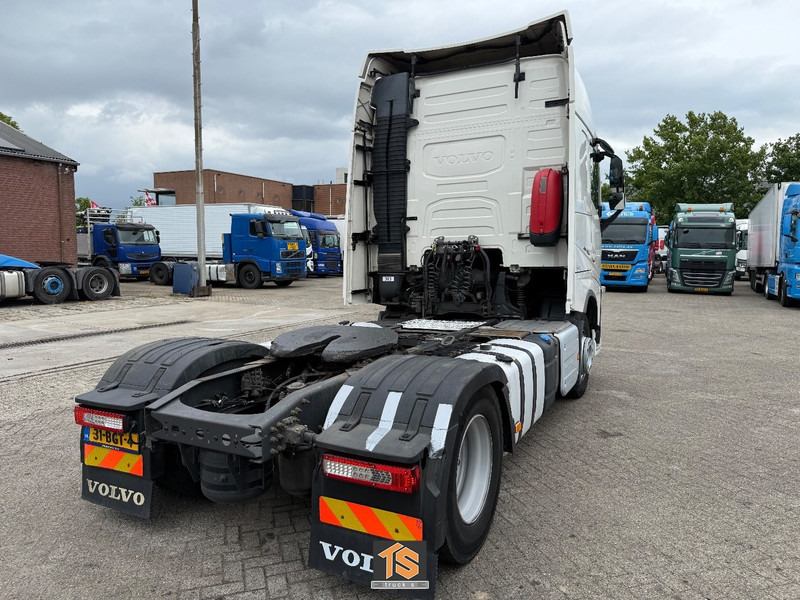 Volvo FH 460 EURO 6 - AUTOMATIC - 2 TANKS - NL TRUCK - APK/TUV 02/2026 - NEW TACHO - TOP! - Trekker: afbeelding 4 Volvo FH 460 EURO 6 - AUTOMATIC - 2 TANKS - NL TRUCK - APK/TUV 02/2026 - NEW TACHO - TOP! - Trekker: afbeelding 4