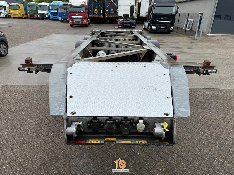 Van Hool 3B2013 20FT - ADR - MERCEDES AXLE - DRUM BRAKE - NL TOP TRAILER - 3x AVAILABLE! - Containertransporter/ Wissellaadbak oplegger: afbeelding 3 Van Hool 3B2013 20FT - ADR - MERCEDES AXLE - DRUM BRAKE - NL TOP TRAILER - 3x AVAILABLE! - Containertransporter/ Wissellaadbak oplegger: afbeelding 3