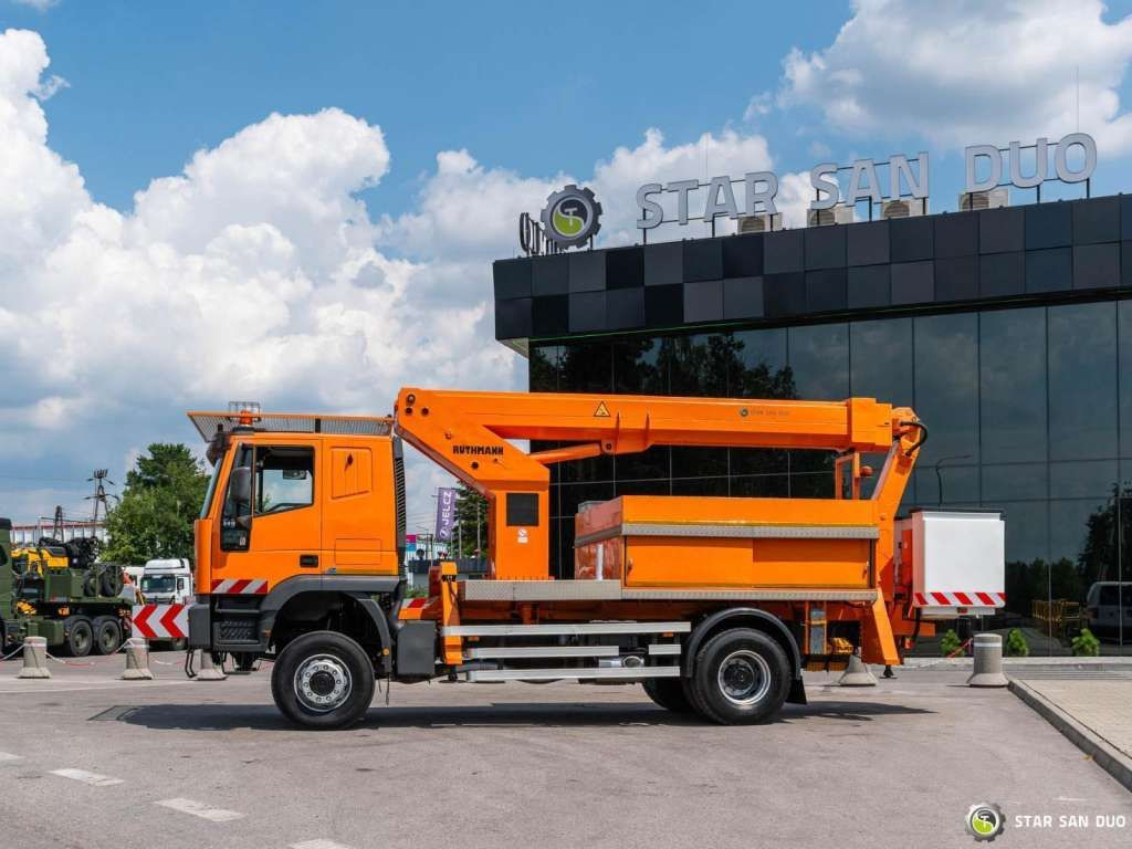 Iveco CURSOR 240 4x4 RUTHMANN T225 22,5 Meters Lift - Vrachtwagen hoogwerker: afbeelding 4 Iveco CURSOR 240 4x4 RUTHMANN T225 22,5 Meters Lift - Vrachtwagen hoogwerker: afbeelding 4