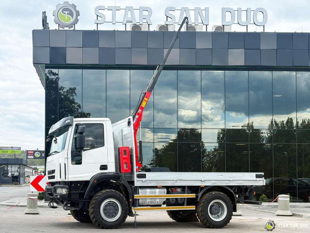 Iveco Eurocargo 4x4 HMF 202 Euro 6 mileage: 76,000 k - Kraanwagen: afbeelding 1 Iveco Eurocargo 4x4 HMF 202 Euro 6 mileage: 76,000 k - Kraanwagen: afbeelding 1