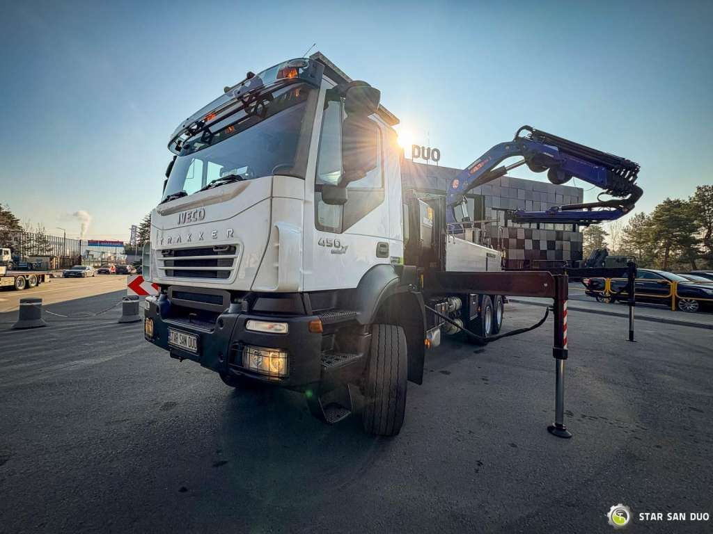 Iveco TRAKKER 450 6x6 PM41S FLY JIB Crane Kipper - Kraanwagen: afbeelding 4 Iveco TRAKKER 450 6x6 PM41S FLY JIB Crane Kipper - Kraanwagen: afbeelding 4
