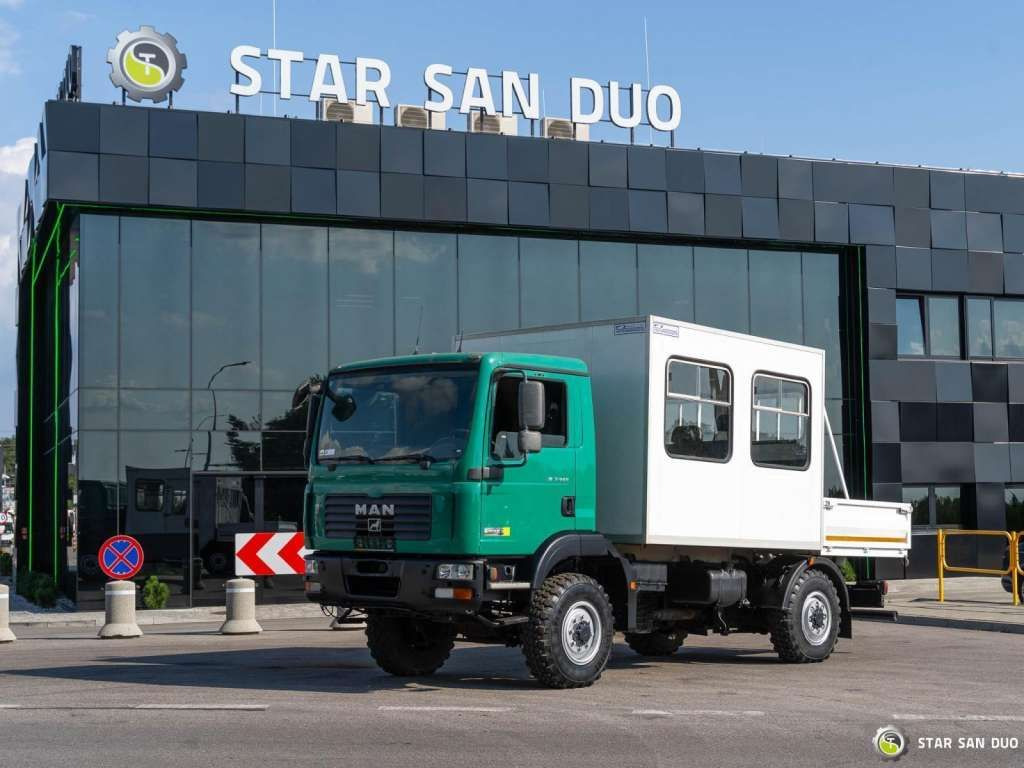 MAN TGM 13.240 4x4 BL Double Cab Camper BUS - Chassis vrachtwagen: afbeelding 5 MAN TGM 13.240 4x4 BL Double Cab Camper BUS - Chassis vrachtwagen: afbeelding 5
