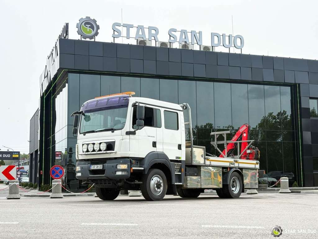 MAN TGM 13.290 4x4 FASSI F40B22 Crane Camper DOKA - Kraanwagen: afbeelding 2 MAN TGM 13.290 4x4 FASSI F40B22 Crane Camper DOKA - Kraanwagen: afbeelding 2