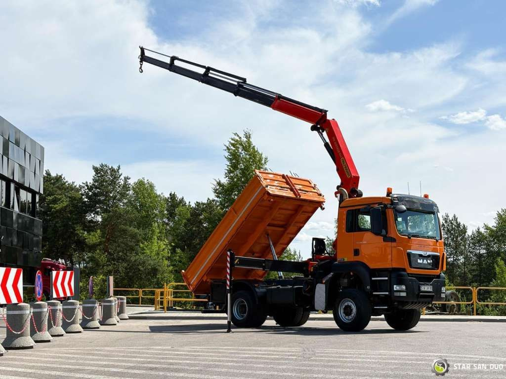 MAN TGS 18.480 4x4 PALFINGER PK 22002 Crane Kipper - Kipper vrachtwagen: afbeelding 2 MAN TGS 18.480 4x4 PALFINGER PK 22002 Crane Kipper - Kipper vrachtwagen: afbeelding 2