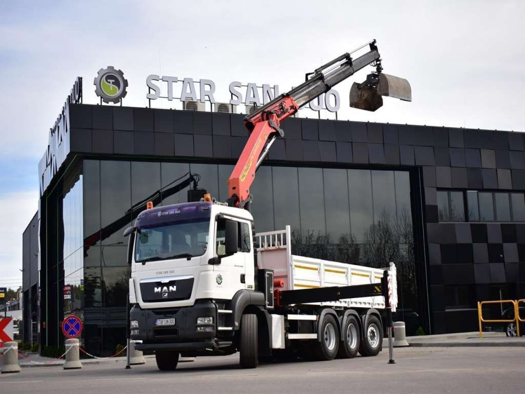 MAN TGS 35.400 8X4 PALFINGER PK 33002 CRANE KIPPER - Kipper vrachtwagen: afbeelding 5 MAN TGS 35.400 8X4 PALFINGER PK 33002 CRANE KIPPER - Kipper vrachtwagen: afbeelding 5