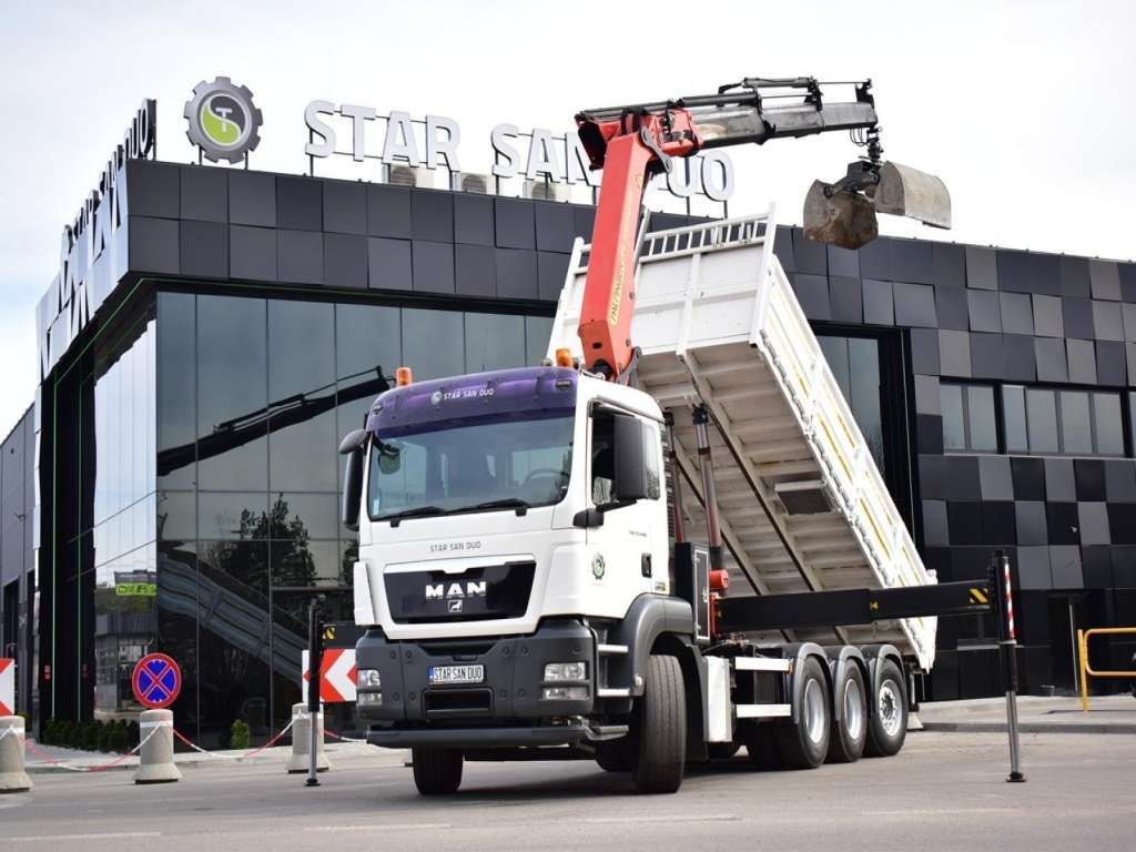 MAN TGS 35.400 8X4 PALFINGER PK 33002 CRANE KIPPER - Kipper vrachtwagen: afbeelding 2 MAN TGS 35.400 8X4 PALFINGER PK 33002 CRANE KIPPER - Kipper vrachtwagen: afbeelding 2
