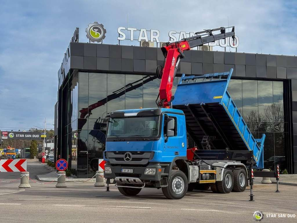 Mercedes-Benz ACTROS 3341 6x6 HMF 4220 K4 CRANE KIPPER - Kipper vrachtwagen: afbeelding 1 Mercedes-Benz ACTROS 3341 6x6 HMF 4220 K4 CRANE KIPPER - Kipper vrachtwagen: afbeelding 1