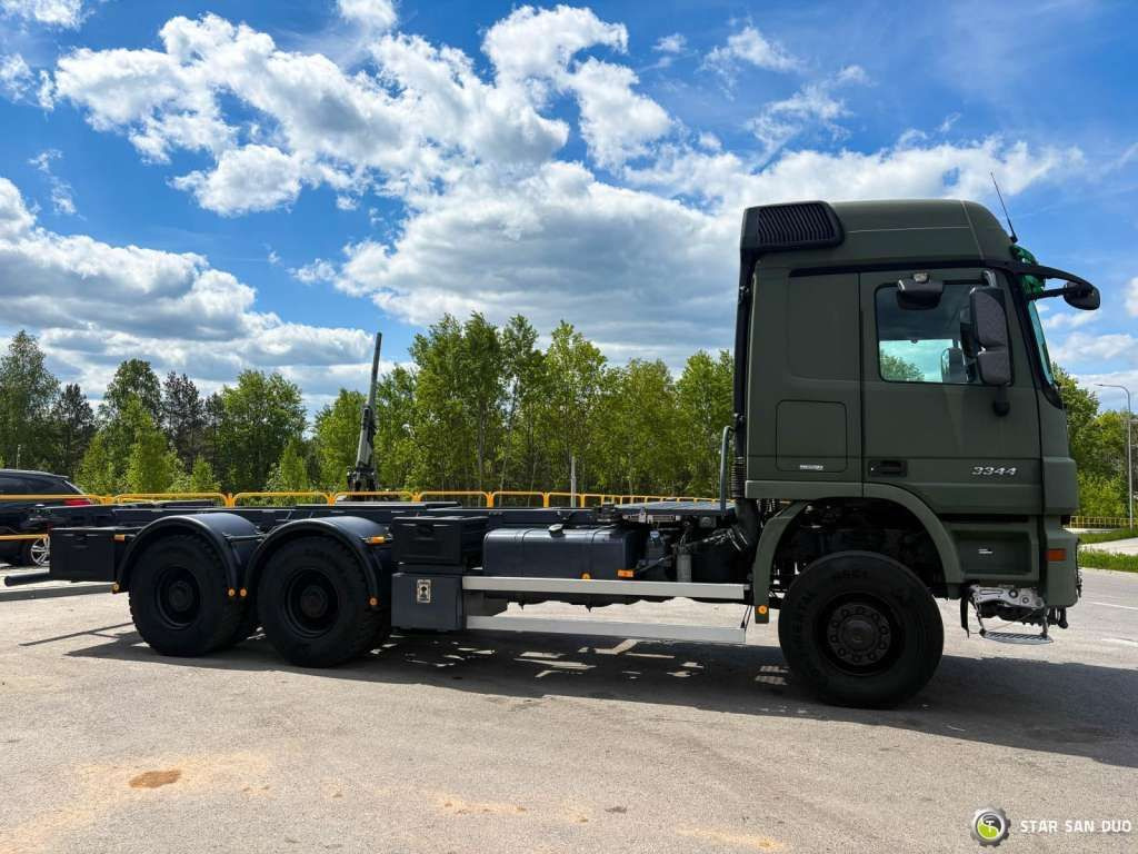 Mercedes-Benz ACTROS 3344 6x6 System Twist Lock - Chassis vrachtwagen: afbeelding 5 Mercedes-Benz ACTROS 3344 6x6 System Twist Lock - Chassis vrachtwagen: afbeelding 5