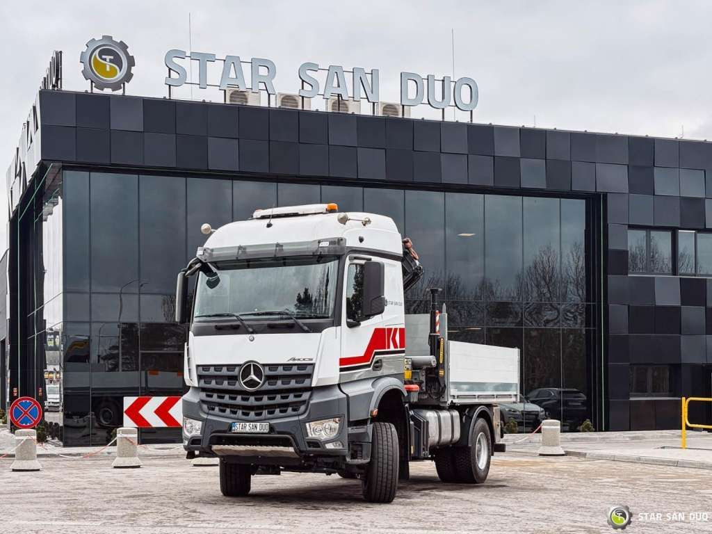 Mercedes-Benz AROCS 1851 4x4 PALFINGER PK 20002 Crane Kran - Kraanwagen: afbeelding 2 Mercedes-Benz AROCS 1851 4x4 PALFINGER PK 20002 Crane Kran - Kraanwagen: afbeelding 2