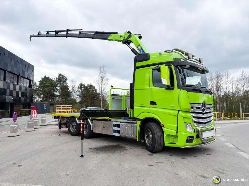 Mercedes-Benz Actros 6x2 HMF 3220 K7 Crane Mercedes-Benz Actros 6x2 HMF 3220 K7 Crane - Kraanwagen, Vrachtwagen met open laadbak: afbeelding 2 Mercedes-Benz Actros 6x2 HMF 3220 K7 Crane Mercedes-Benz Actros 6x2 HMF 3220 K7 Crane - Kraanwagen, Vrachtwagen met open laadbak: afbeelding 2