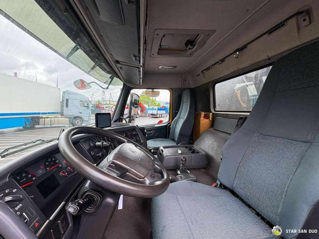 Trekker Volvo FM 460 6x4x4 HMF 3220 Crane HDS: afbeelding 14 Trekker Volvo FM 460 6x4x4 HMF 3220 Crane HDS: afbeelding 14