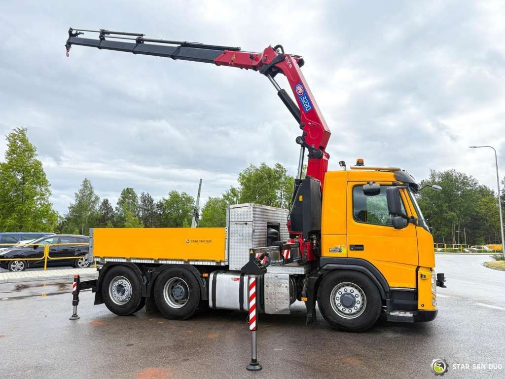 Volvo FM 460 6x4x4 HMF 3220 Crane HDS - Trekker: afbeelding 4 Volvo FM 460 6x4x4 HMF 3220 Crane HDS - Trekker: afbeelding 4