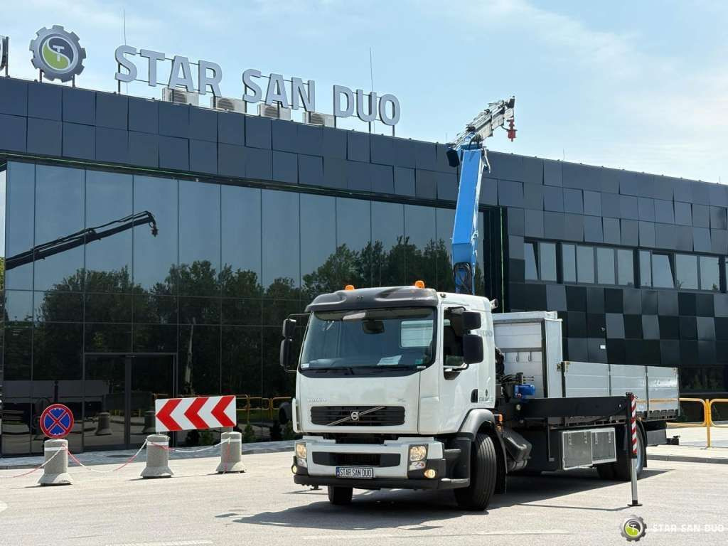 Volvo FE 240 4x2 HMF 1560 K3 HDS Rotator Crane Kran - Kraanwagen: afbeelding 3 Volvo FE 240 4x2 HMF 1560 K3 HDS Rotator Crane Kran - Kraanwagen: afbeelding 3