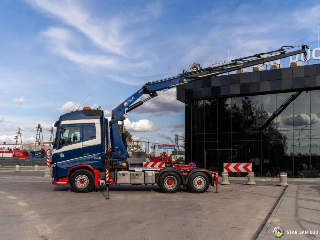 Volvo FH 500 6x2 HMF 3220-K5 HDS Crane Euro 6 - Kraanwagen: afbeelding 2 Volvo FH 500 6x2 HMF 3220-K5 HDS Crane Euro 6 - Kraanwagen: afbeelding 2