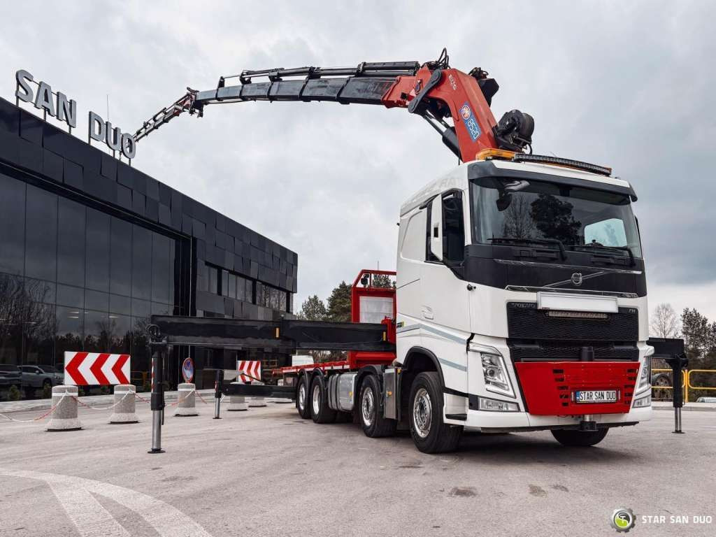 Volvo FH 550 8x2 HMF 8520 FLY JIB Winch Crane Euro 6 - Kraanwagen: afbeelding 3 Volvo FH 550 8x2 HMF 8520 FLY JIB Winch Crane Euro 6 - Kraanwagen: afbeelding 3