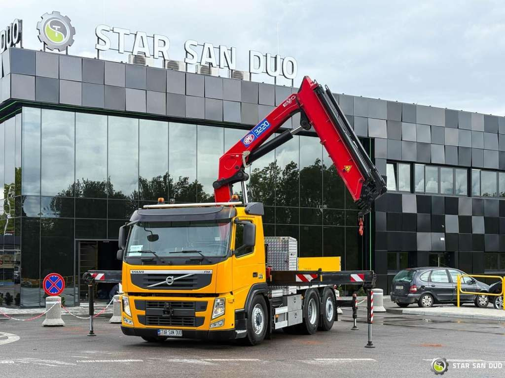 Volvo FM 460 6x4x4 HMF 3220 Crane HDS - Kraanwagen: afbeelding 3 Volvo FM 460 6x4x4 HMF 3220 Crane HDS - Kraanwagen: afbeelding 3