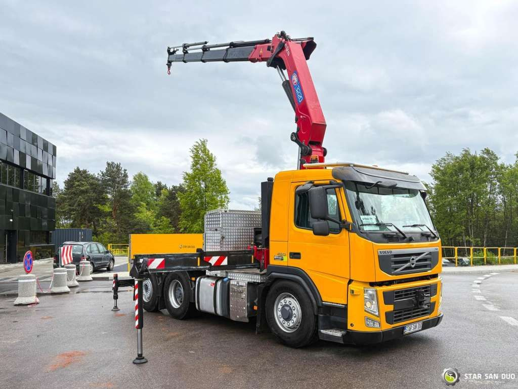 Volvo FM 460 6x4x4 HMF 3220 Crane HDS - Kraanwagen: afbeelding 2 Volvo FM 460 6x4x4 HMF 3220 Crane HDS - Kraanwagen: afbeelding 2