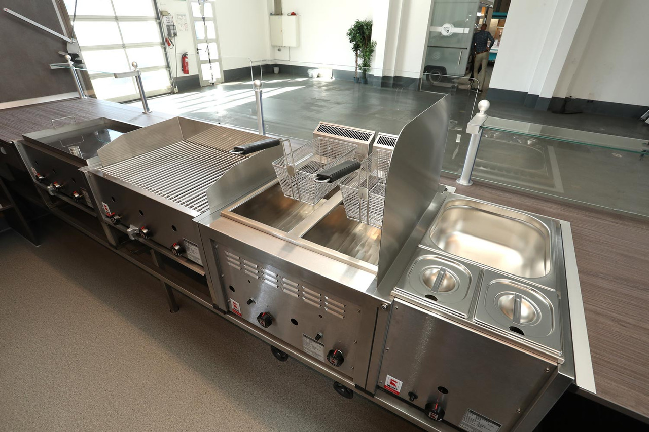 Mobil BORCO HÖHNS - Zelfrijdende verkoopwagen: afbeelding 5 Mobil BORCO HÖHNS - Zelfrijdende verkoopwagen: afbeelding 5