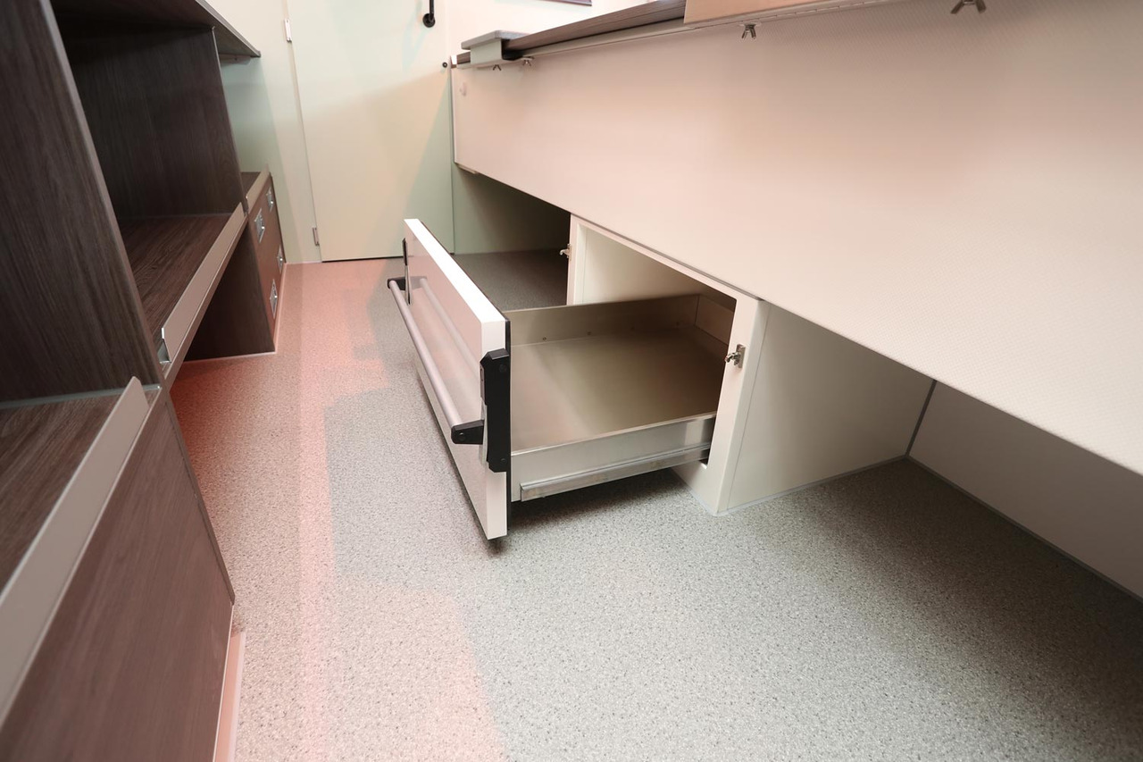 Mobil BORCO HÖHNS - Zelfrijdende verkoopwagen: afbeelding 5 Mobil BORCO HÖHNS - Zelfrijdende verkoopwagen: afbeelding 5